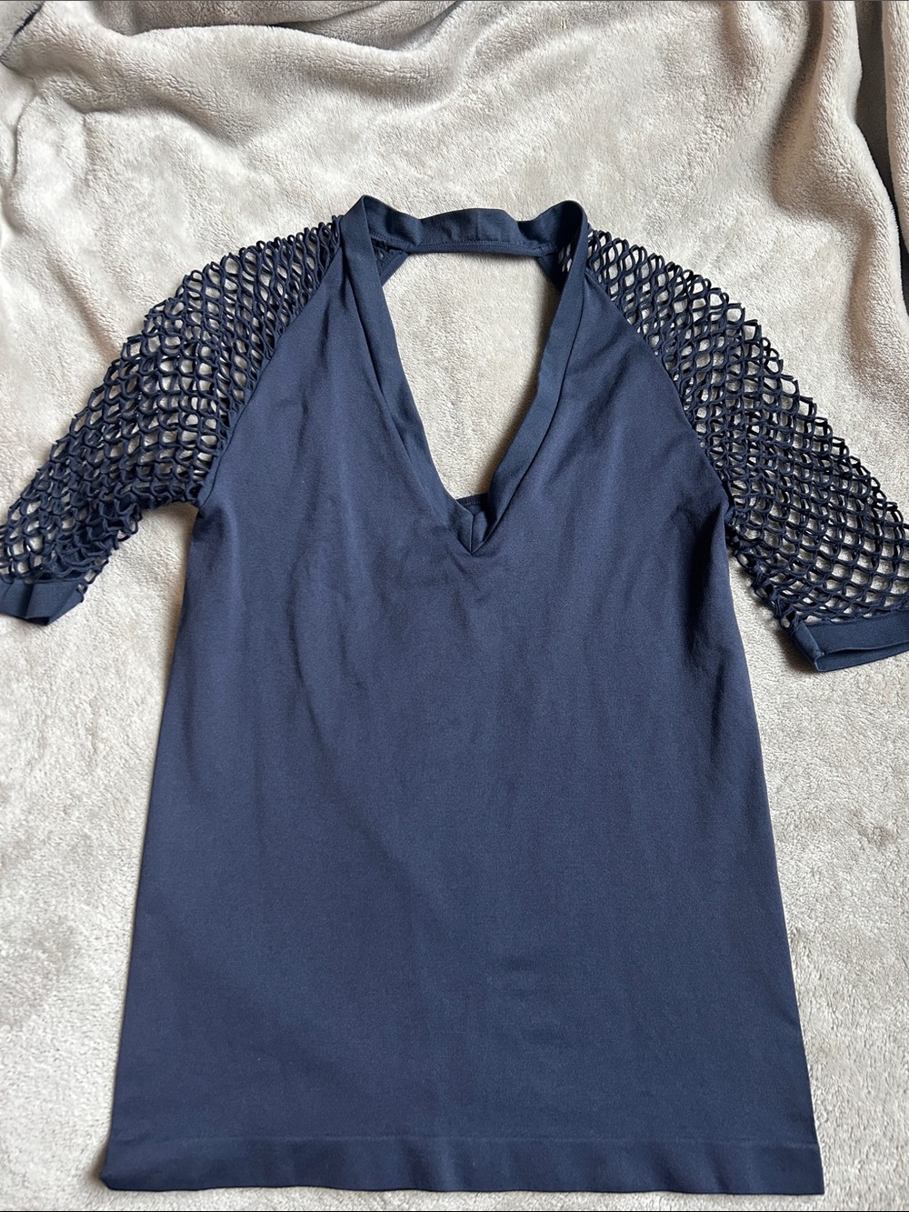 VENUS Navy V-Neck shirt with Mesh Short Sleeves